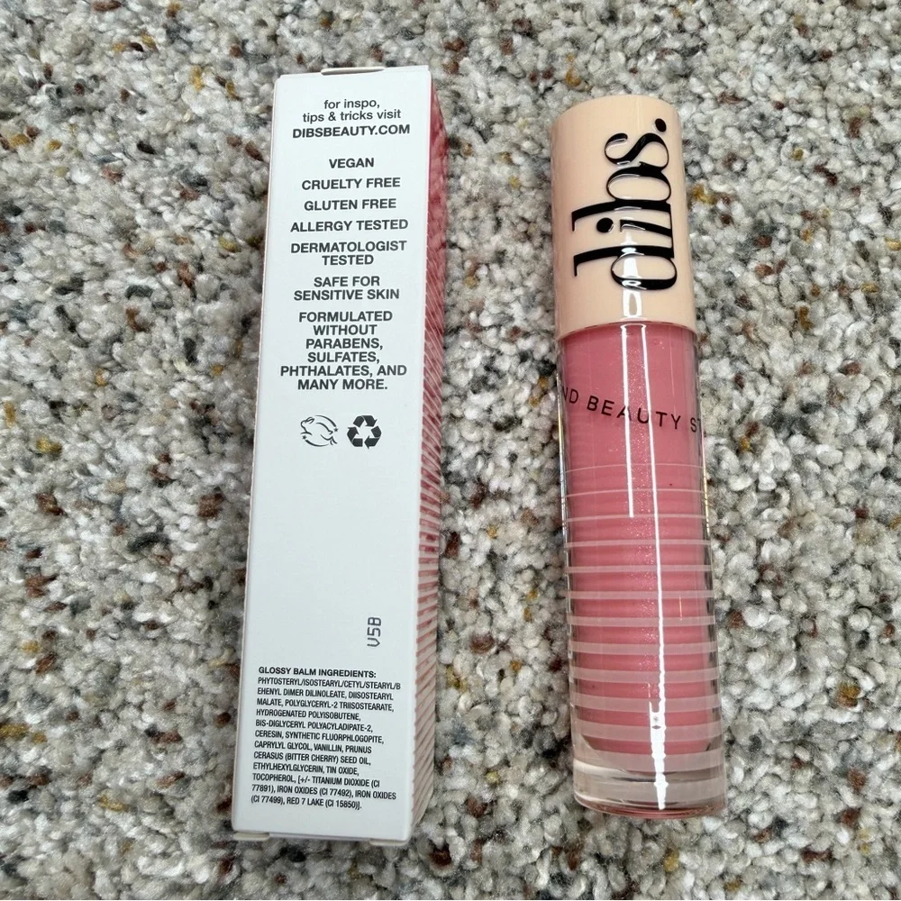 DIBS Go To Glossy Balm Lip Gloss Effortless Pink NWT NIB